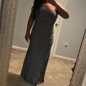 Strapless striped maxi